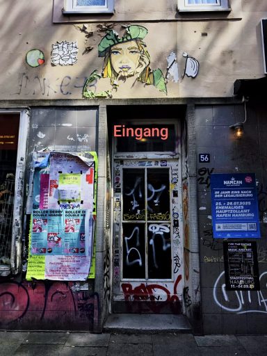 Eingang Hausnummer 56